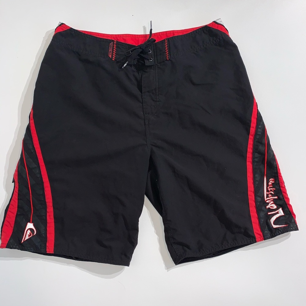 Quiksilver board shorts size 33